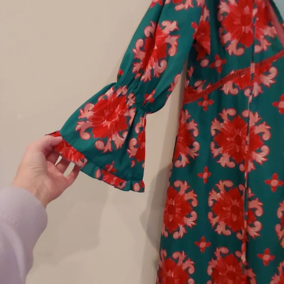 Moda Posa Silky Printed Puff Sleeve Tiered Maxi Dress - Picture 3 of 8